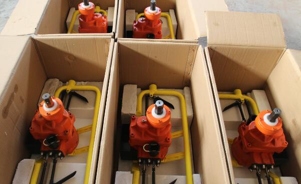 河南平頂山經(jīng)銷商：再來5臺140氣動手持鉆機!