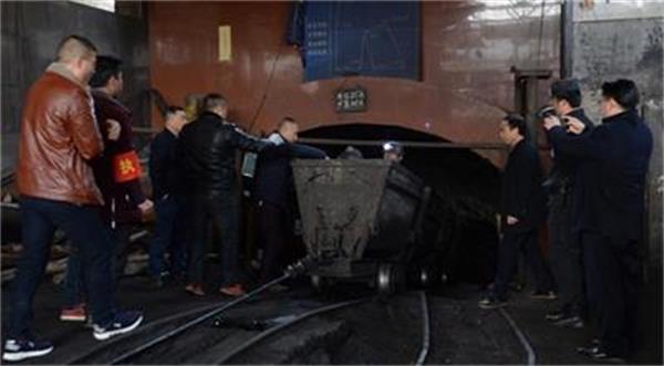 你們在浪漫情人節，啟睿鉆機卻陷入了無限的沉痛中